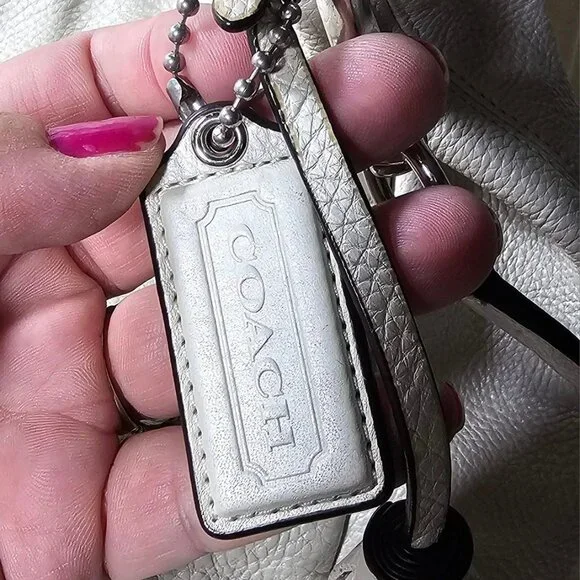 Coach Vintage Pebbled Leather Bucket Bag - Picture 5 of 12